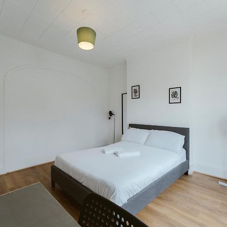 Manor House Great Rooms To Stay Londra Exterior foto