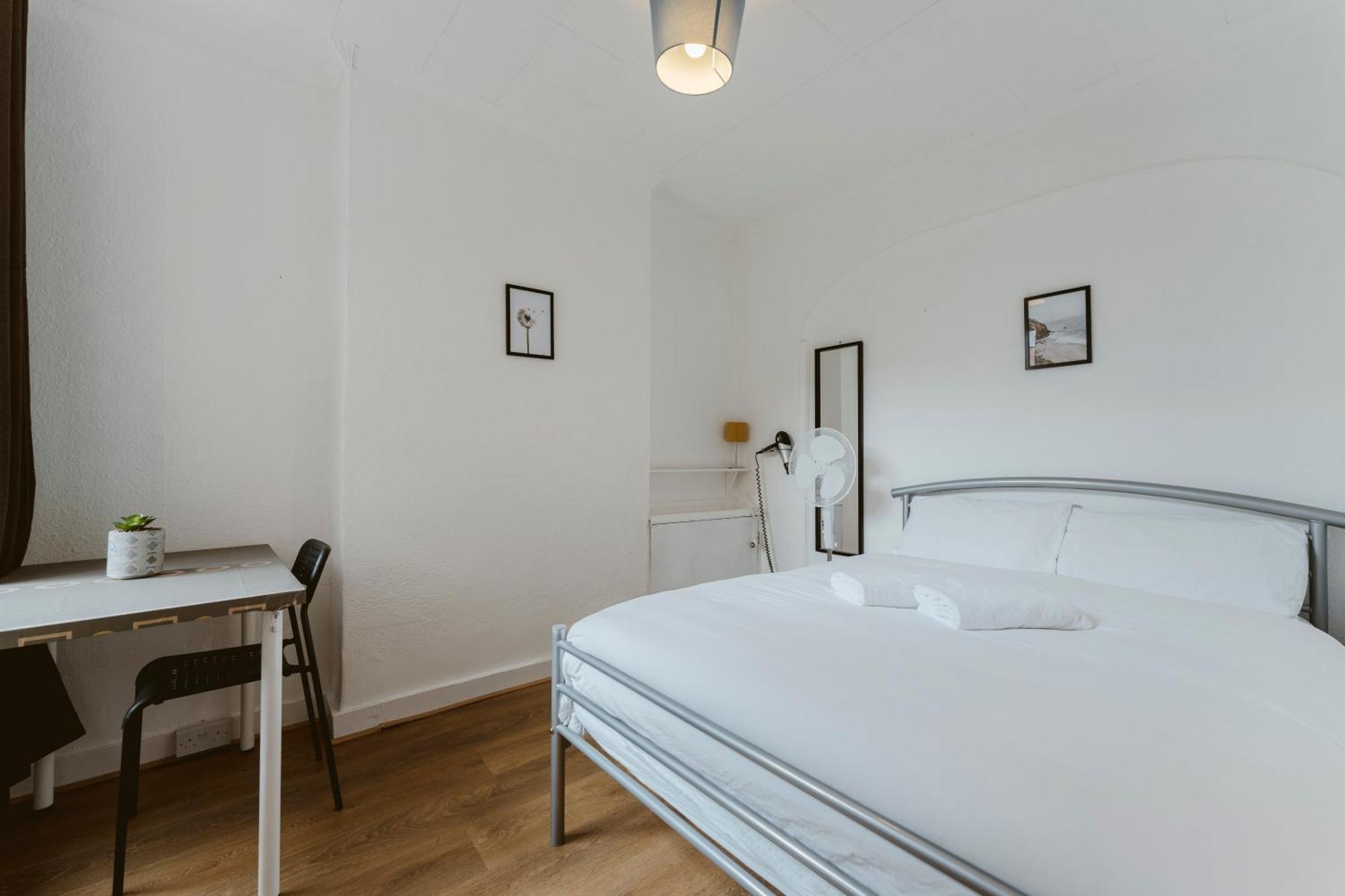 Manor House Great Rooms To Stay Londra Exterior foto