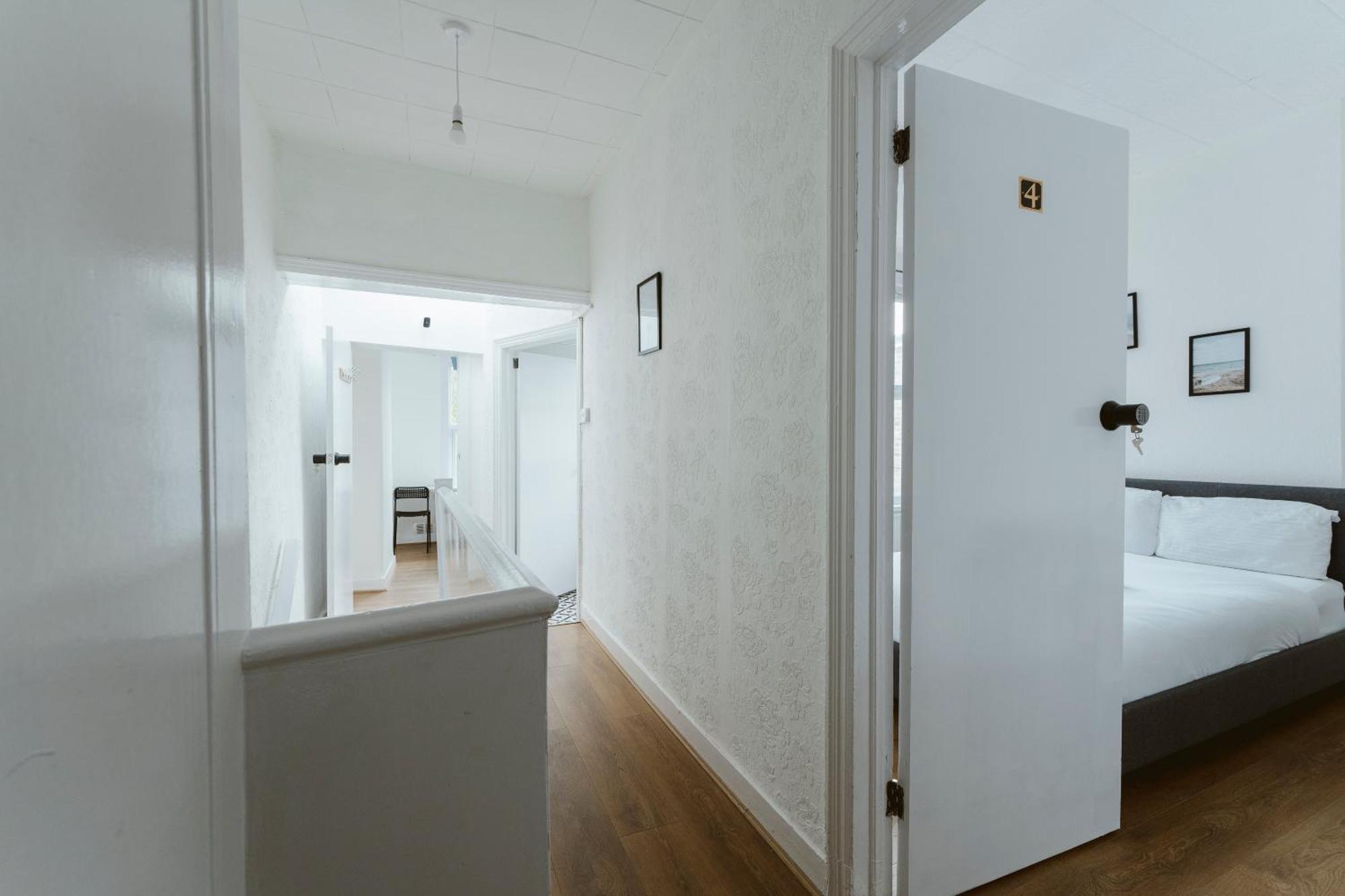 Manor House Great Rooms To Stay Londra Exterior foto